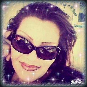 Meet your Posher, Reyna